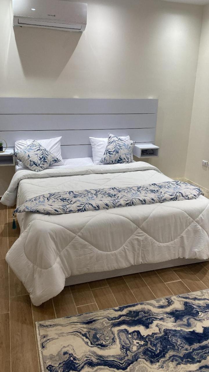 Apartment H Flat With Roof- One Kattamya