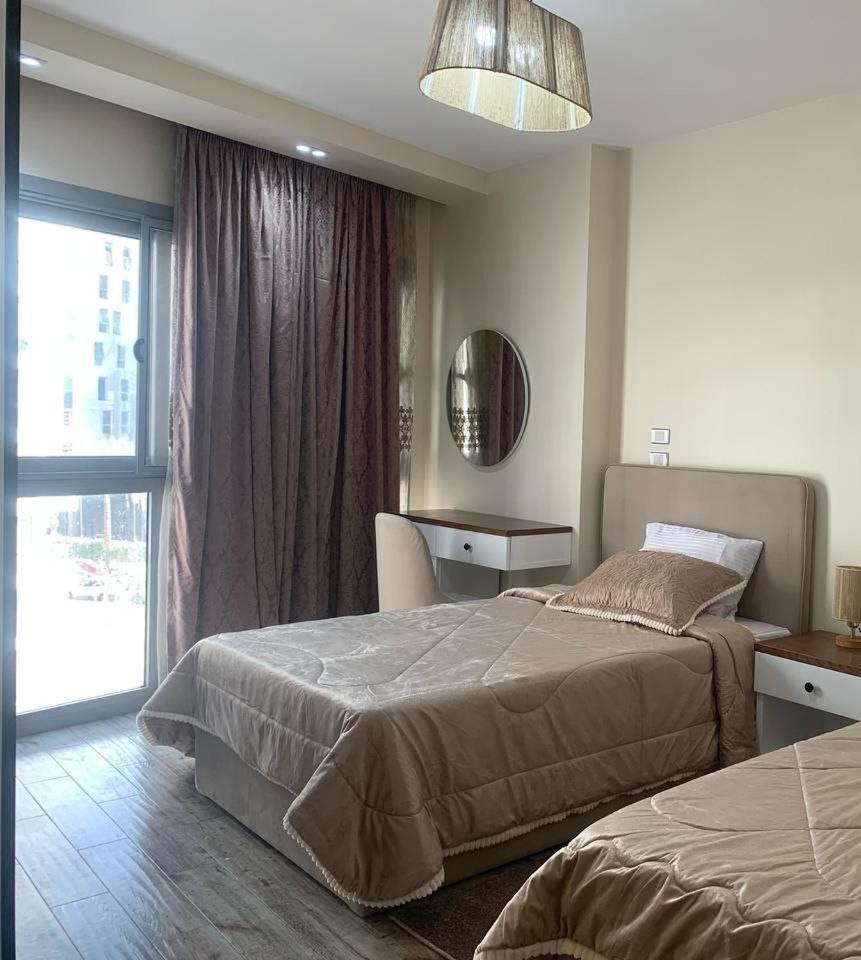 H Flat With Roof- One Kattamya Apartment